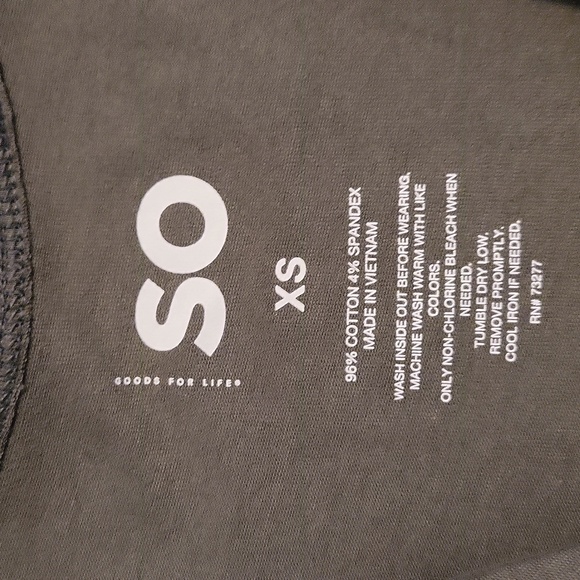 3 SO The Favorite Scoopneck Tank Tops - Picture 3 of 15